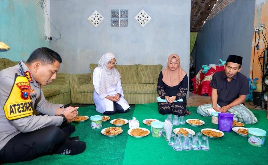 Bupati dan Kapolresta Sambang Korban Bencana Angin Kencang