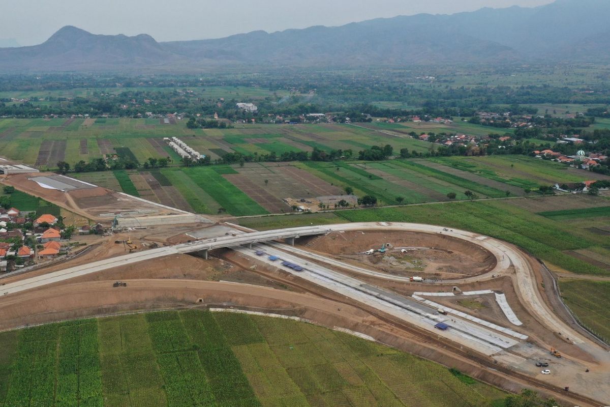 Progres Menjanjikan Tol Probowangi di Tengah Cuaca Tak Menentu