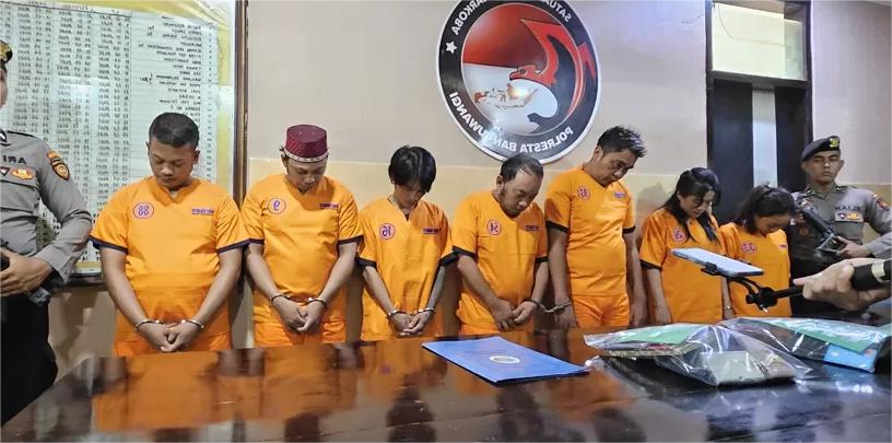 Polresta Banyuwangi Sita 1 Ons Sabu, Perangkat Desa dan Penjual Es Keliling Edarkan Narkoba