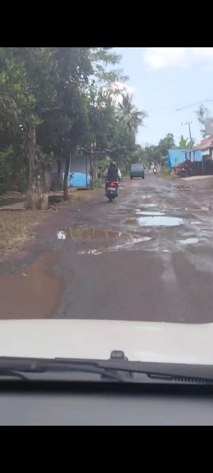 Kondisi Jalan Rusak di Wilayah Desa Wringinpitu, Tegaldlimo